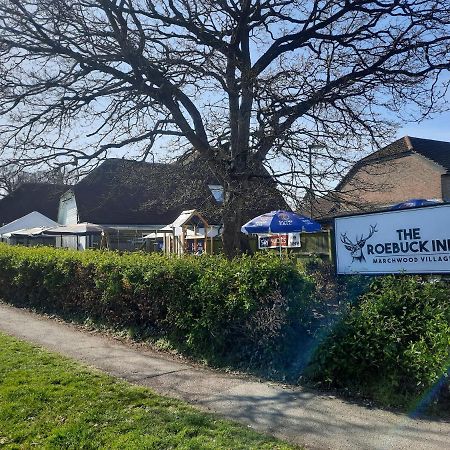 The Roebuck Inn Southampton Kültér fotó